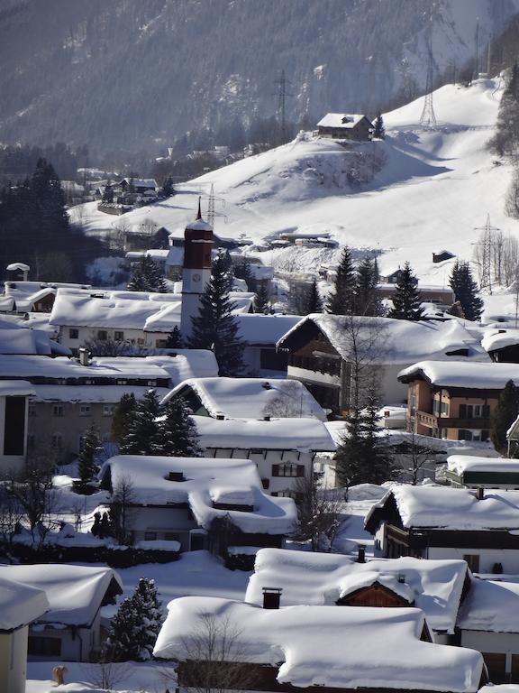 Haus Kinsperger Appartement Klosterle am Arlberg Buitenkant foto