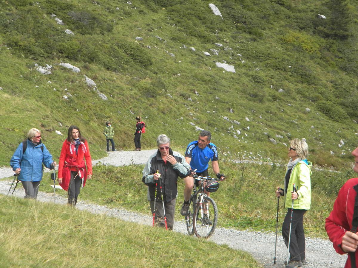 Haus Kinsperger Appartement Klosterle am Arlberg Buitenkant foto